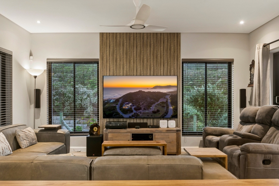 3 Bedroom Property for Sale in Myoli Beach Western Cape